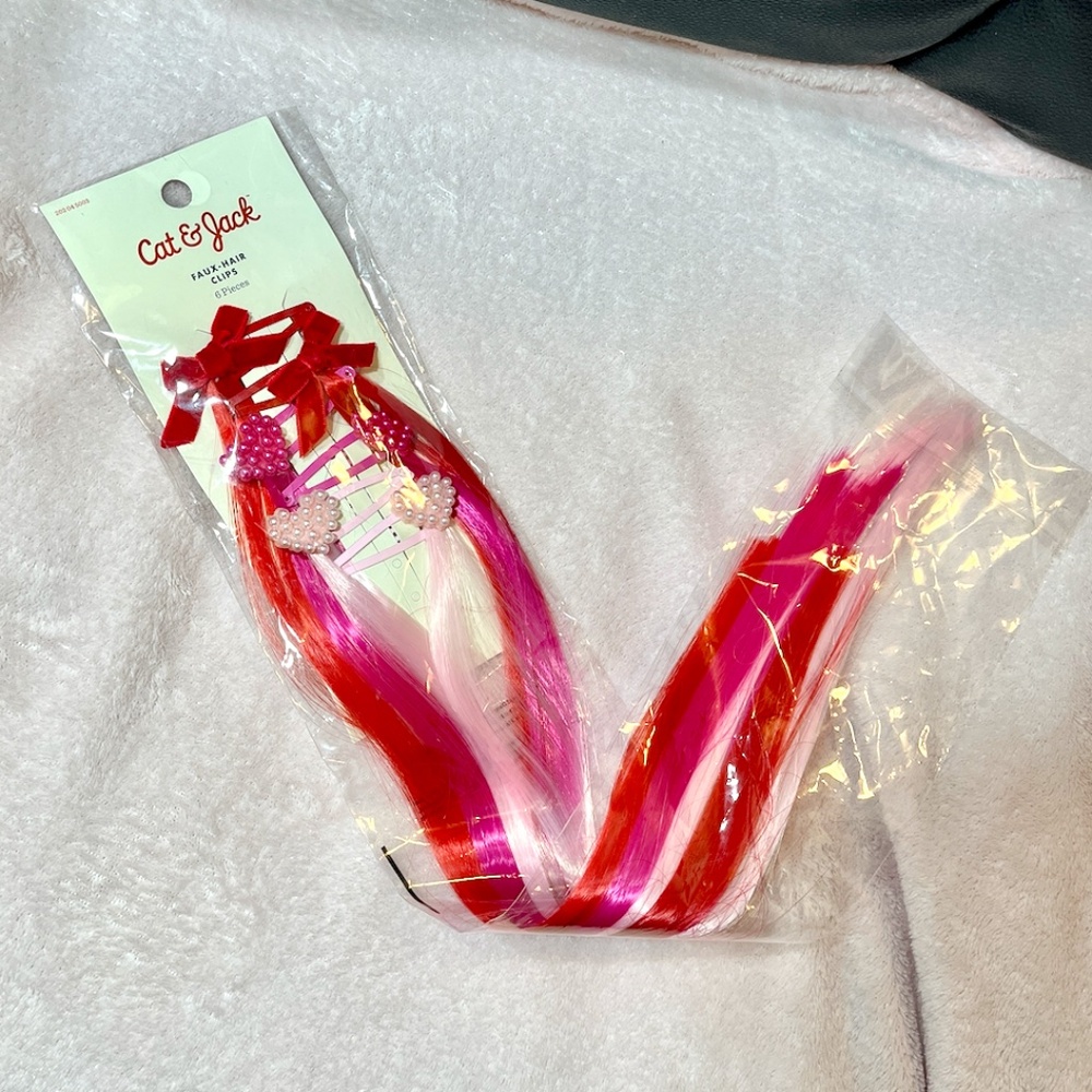💘 Cat & Jack Valentine Faux Hair Clip-Ins + Heart Clips | NWT